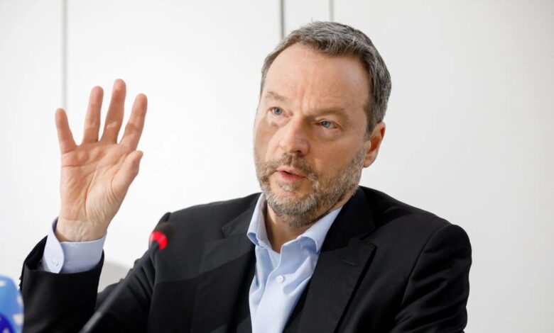 Pierre Wunsch محافظ البنك الوطني البلجيكي خلال حديث عن الاقتصاد في بلجيكا